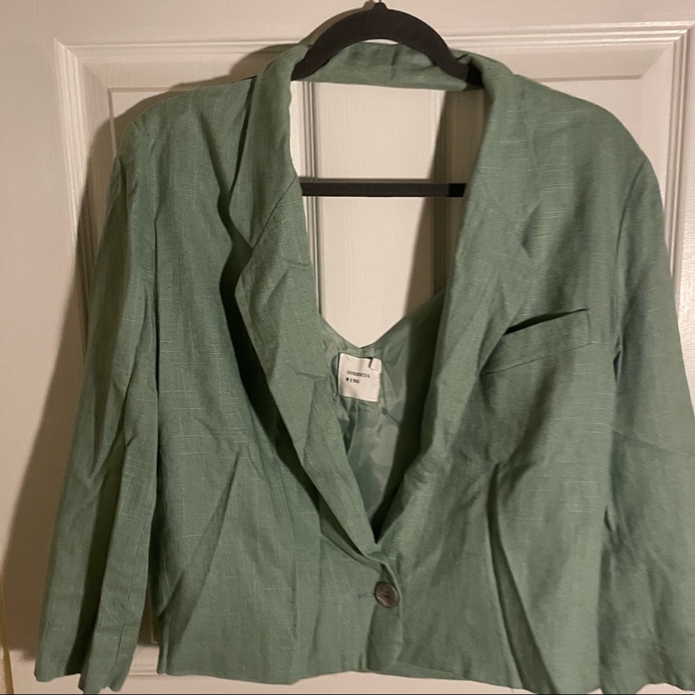 Cute cut out Blazer